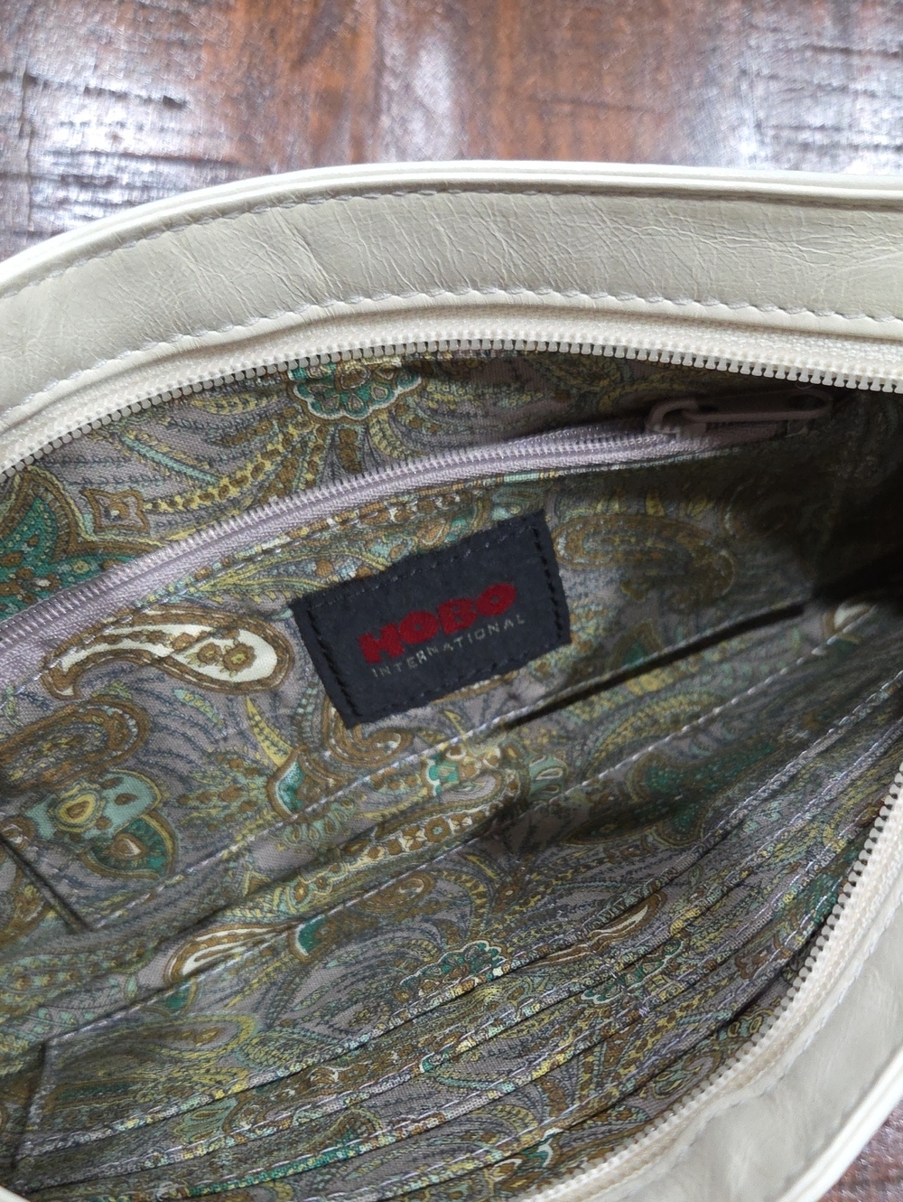 HOBO Clutch Deadstock NWT - Picture 6 of 6